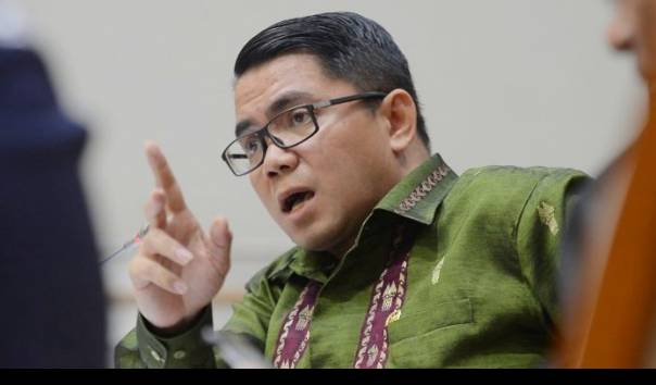 arteria-dahlan-polisi-hakim-dan-jaksa-tidak-boleh-di-ott-karena-simbol-negara