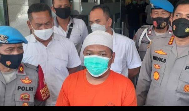 timeline-unik-di-depok-versi-netizen-babi-ngepet-nabi-musadeq-hingga-lagu-di-lampu-merah