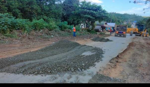 Pembangunan Jalan Desa Tahap Pertama Dimulai