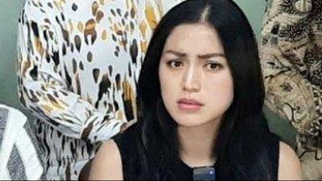 keresahan-jessica-iskandar-diduga-kena-tipu-rp10-miliar-ayahnya-sampai-jatuh-sakit