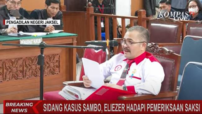 kamaruddin-simanjuntak-sebut-putri-candrawathi-sempat-goda-brigadir-j-tapi-tak-direspons