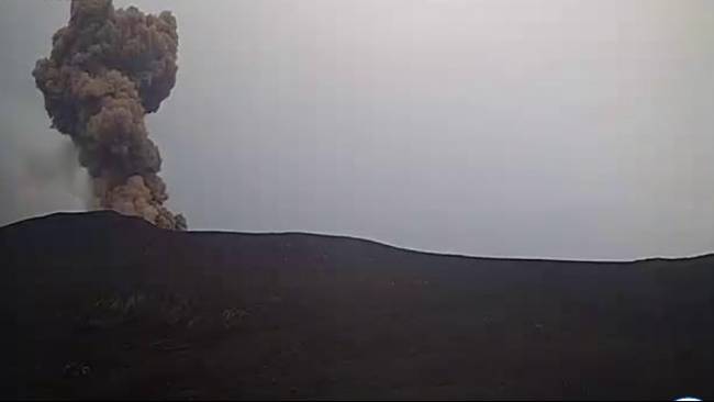 sejarah-letusan-gunung-krakatau-sejak-2000-tahun-silam-tenang-tapi-menakutkan
