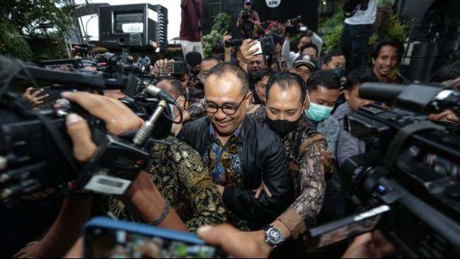mahfud-md-bongkar-temuan-deposit-box-rafael-alun-tentang-uang-rp37-miliar