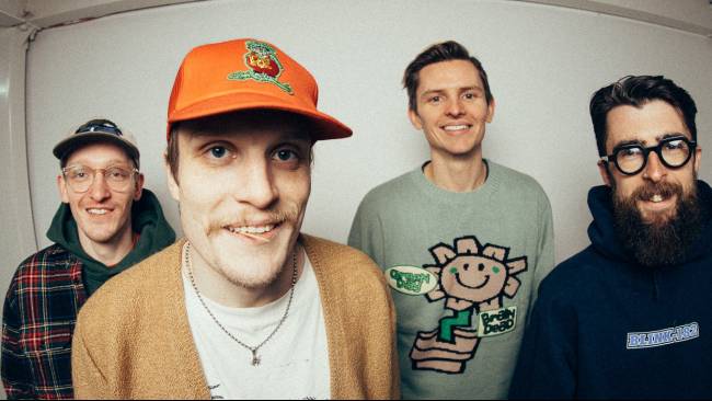 Neck Deep, band pop punk asal Britania Raya bakal manggung di Surabaya pada 15 September 2023 mendatang di Grand City.