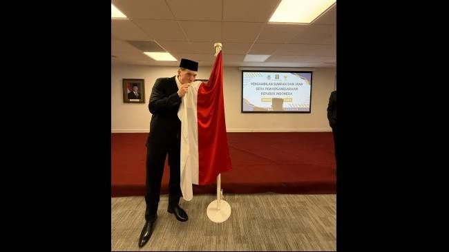 ole-romeny-resmi-jadi-wni-erick-thohir-ungkap-harapannya-bagi-timnas-indonesia