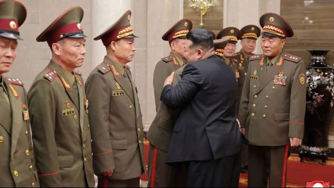 Kim Jong-Un Puji Peran Tentara Korea Utara di Perang Rusia, Bantu Tentara  Putin Bersihkan Ranjau