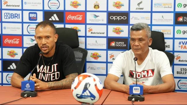 Chochqa qizni sikadi