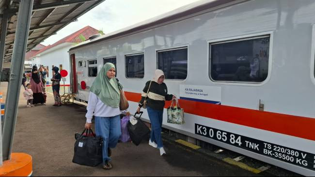 KAI Siapkan 1,2 Juta Kursi untuk Mudik Lebaran 2026, Diskon Tiket Kereta 30 Persen