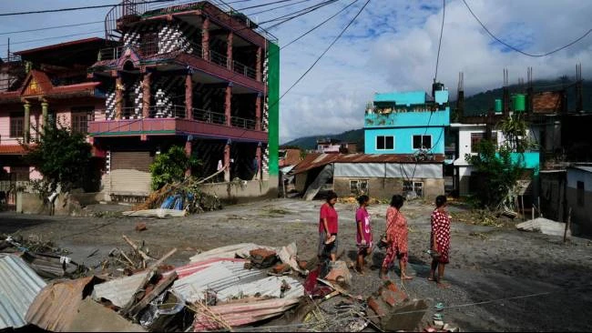 banjir-dahsyat-nepal-china-1-300-lebih-warga-dari-35-negara-dilaporkan-hilang