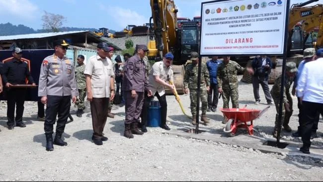 satgas-pkh-cabut-izin-usaha-pertambangan-pt-kristalin-eka-lestari-pengelolaan-diserahkan-ke-bumn