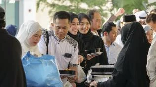 Ribuan WNI di Abu Dhabi Rayakan Idulfitri Hari Ini KBRI Sajikan Kuliner Nusantara