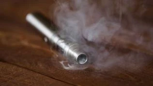 Mengenal Etomidate Obat Keras yang Ditemukan Dalam Kandungan Vape